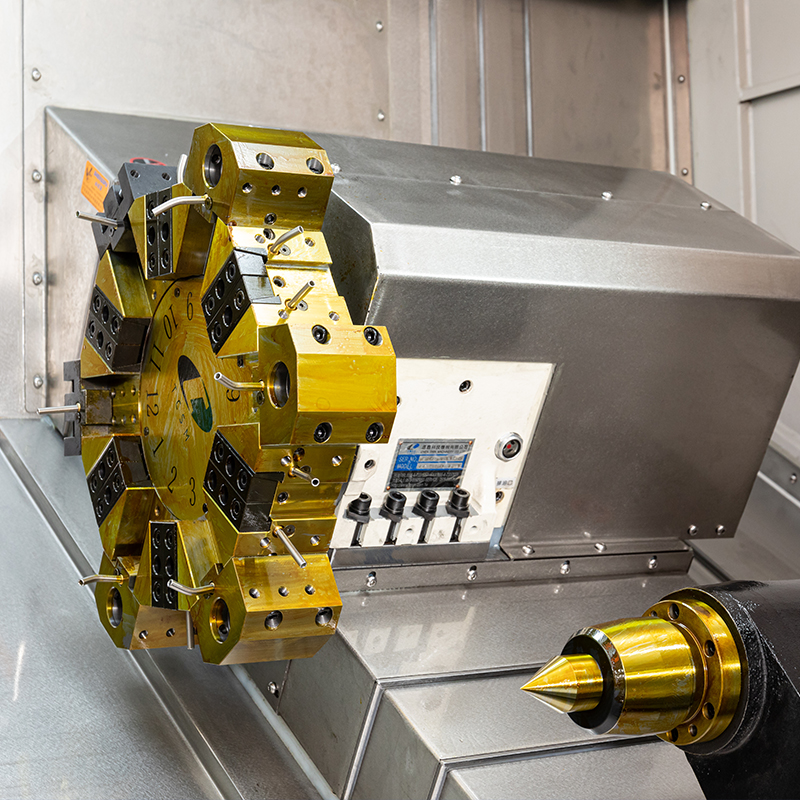 Tornio CNC di precisione